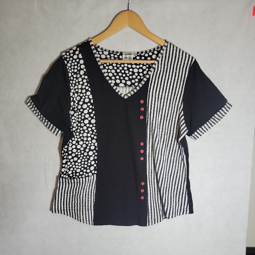 Parsley & Sage Patchwork Black White Top Abstract Print Button Accent Artsy M